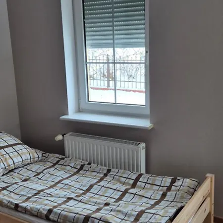 Lotta Autobus Na Targi Mtp, Darmowy Parking, Samodzielny Meldunek * Poznaň