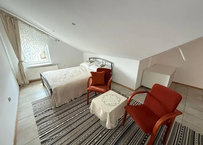 Lotta Autobus Na Targi Mtp, Darmowy Parking, Samodzielny Meldunek 招待所 *