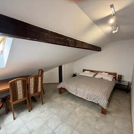 Lotta Autobus Na Targi Mtp, Darmowy Parking, Samodzielny Meldunek Pensjonat *