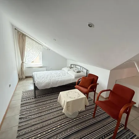 Pensjonat Lotta Autobus Na Targi Mtp, Darmowy Parking, Samodzielny Meldunek Poznań