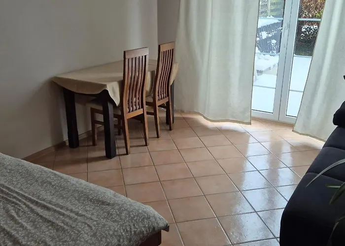 Lotta Autobus Na Targi Mtp, Darmowy Parking, Samodzielny Meldunek