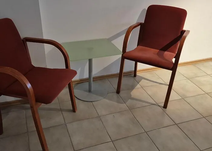 Lotta Autobus Na Targi Mtp, Darmowy Parking, Samodzielny Meldunek