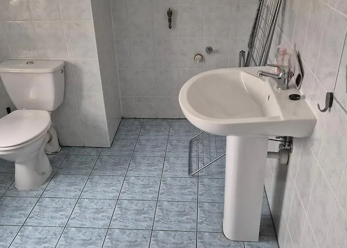 Lotta Autobus Na Targi Mtp, Darmowy Parking, Samodzielny Meldunek *